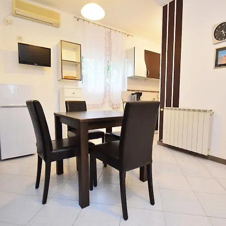 Apartment Mira-1 By Interhome Umag