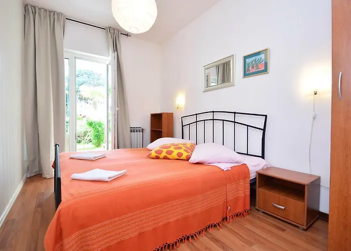 Daire Mira-1 By Interhome Umag